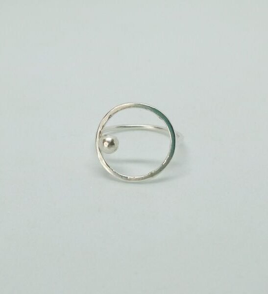 Anillo Ajustable Circular Hecho A Mano Por Anna Gil Joies Para Artelovers