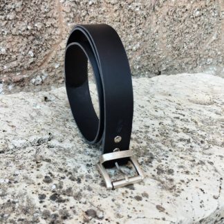 Cinturón de cuero negro Alamares