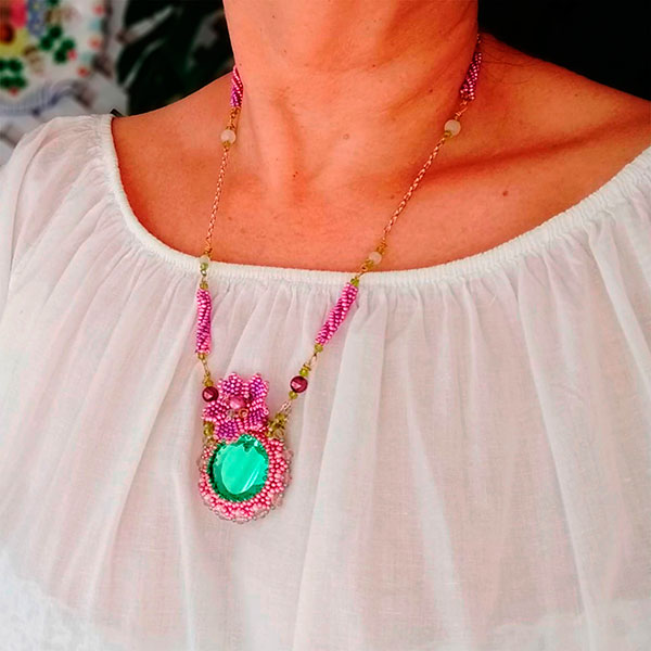 collar-floral-hecho-a-mano-1