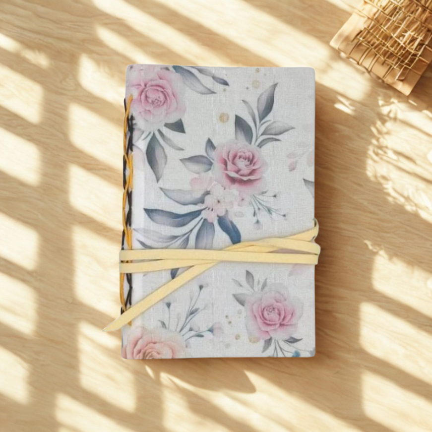 Cuaderno A6 con tapa dura floral