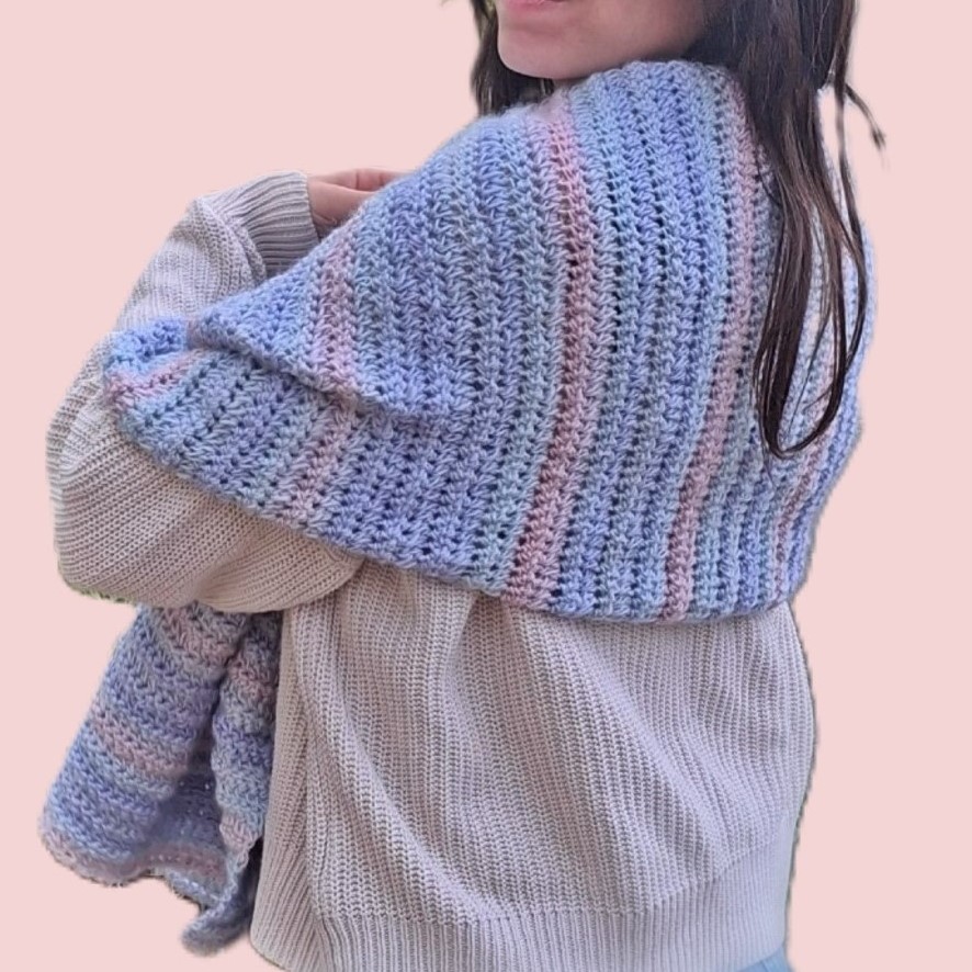 Bufanda de Crochet Besos de Invierno · <span>Bufanda tejida a mano con lana suave en tonos pastel. Medidas: 200cm X 50cm</span> · Tienda de simple para Bufanda de Crochet Besos de Invierno - Imagen 2