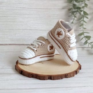 Zapatitos de bebé camel