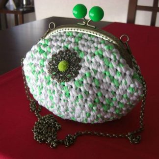 Bolso de trapillo con boquilla