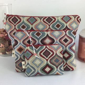 Conjunto de neceseres y monedero en gobelino