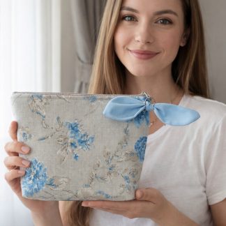 Elegancia Floral: Neceseres que Enamoran