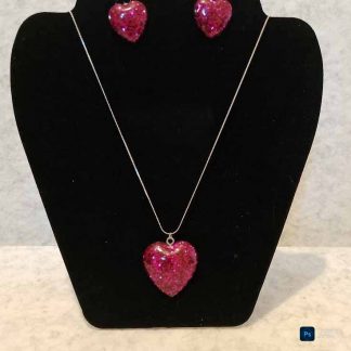 Conjunto de pendientes y collar de resina uv