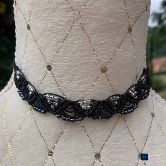 Collar de macramé