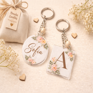 Llavero acrílico personalizado con nombre o inicial – detalle único para regalar