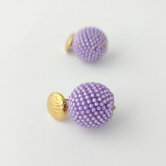 Pendientes de bola lila alabastro