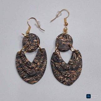 Pendientes artesanales de arcilla polimérica