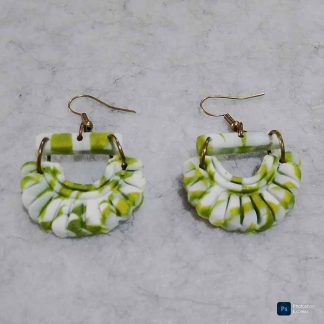 Pendientes artesanales de arcilla polimérica