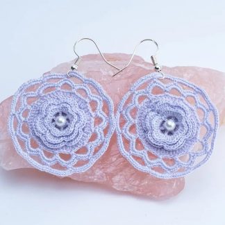 Pendientes de crochet Luna en lila