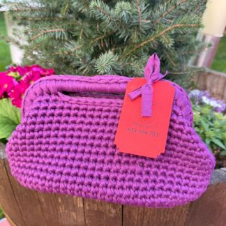 Bolso tejido en trapillo en tono magenta vibrante