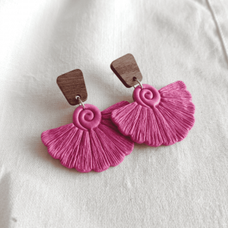 ArteLovers regalos hechos a mano por mujeres artesanas · · Tienda de para ArteLovers Market Pendientes fucsia abanico