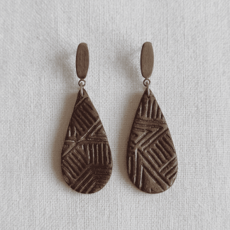 Pendientes lágrima marrón y dorado
