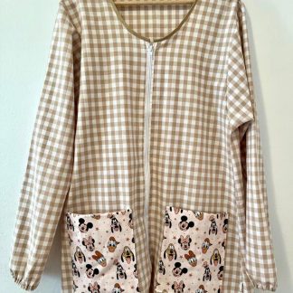 Bata manga larga para maestra. Vichy beige.