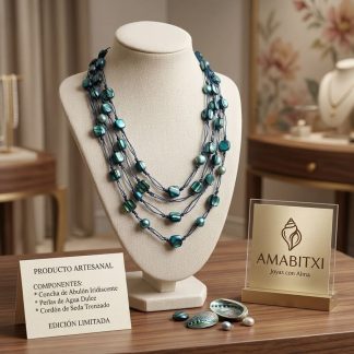 ArteLovers regalos hechos a mano por mujeres artesanas · · Tienda de para ArteLovers Market Collar azul tejido a crochet